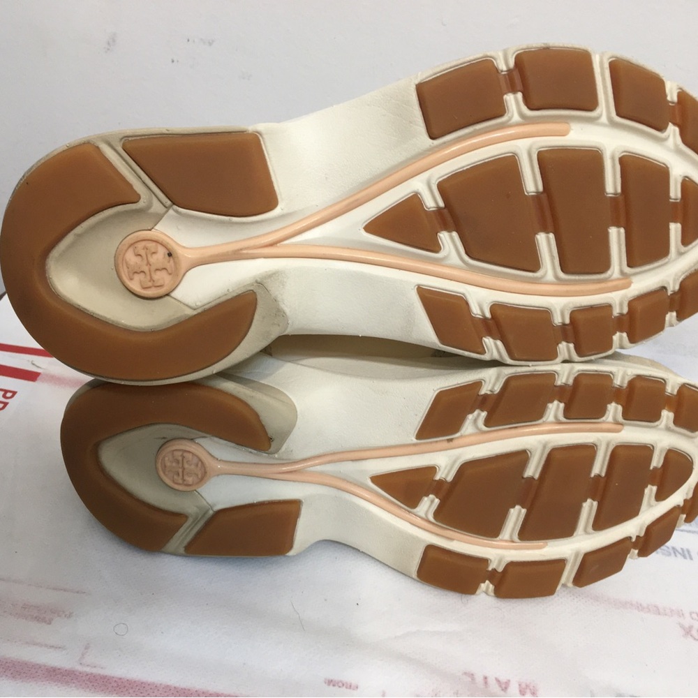 Tory Burch Monogram Good Luck Lightweight Women's Cream Fashion Sneakers Size6.5 - Picture 3 of 13